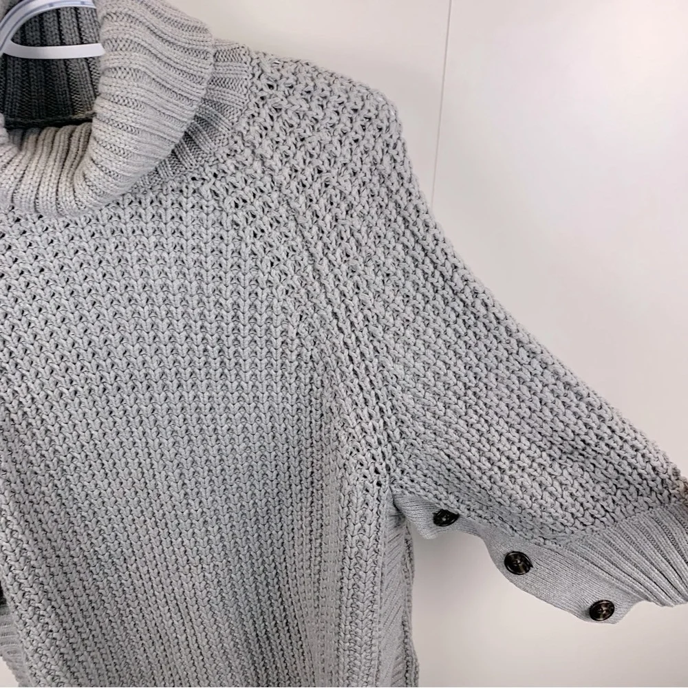 NWT J. Crew sz S Chunky Grey Knit Turtleneck Button Sleeve Poncho Sweater - Picture 3 of 9